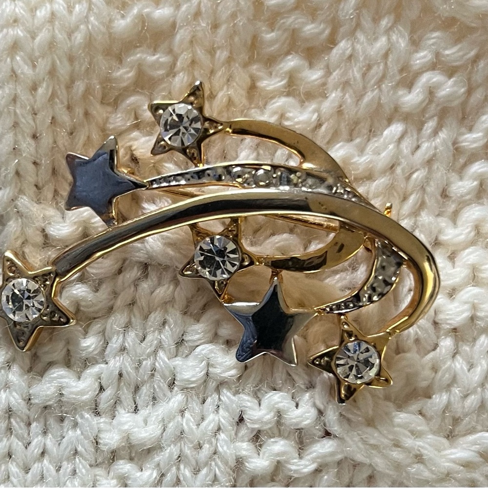 Elegant mixed metal gold and silver‎ tone Firecracker  Brooch with Crystals